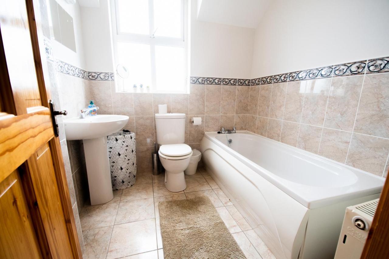 Beautiful Three Bedroom Home In Bundoran Ngoại thất bức ảnh